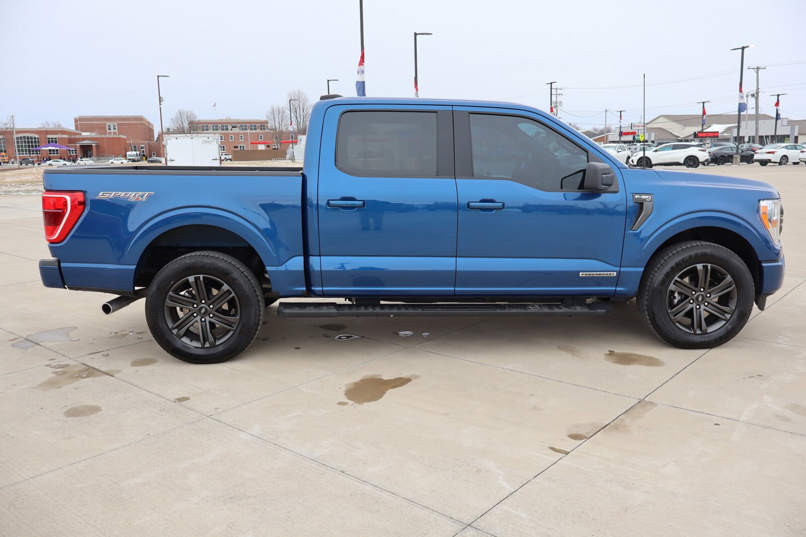 2022 Ford F-150 XLT photo 4