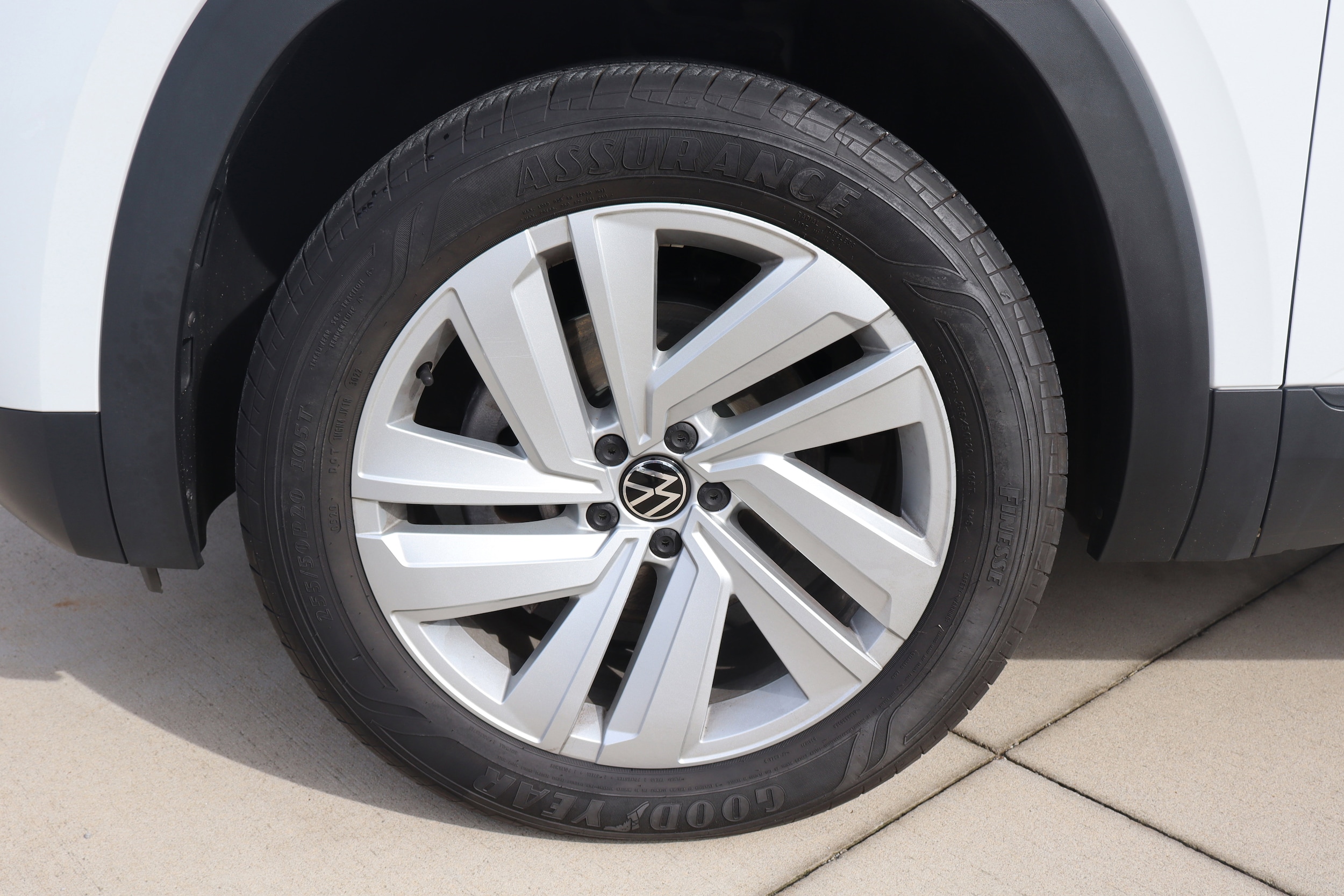 2023 Volkswagen Atlas Cross Sport SE w/Tech - Photo 26