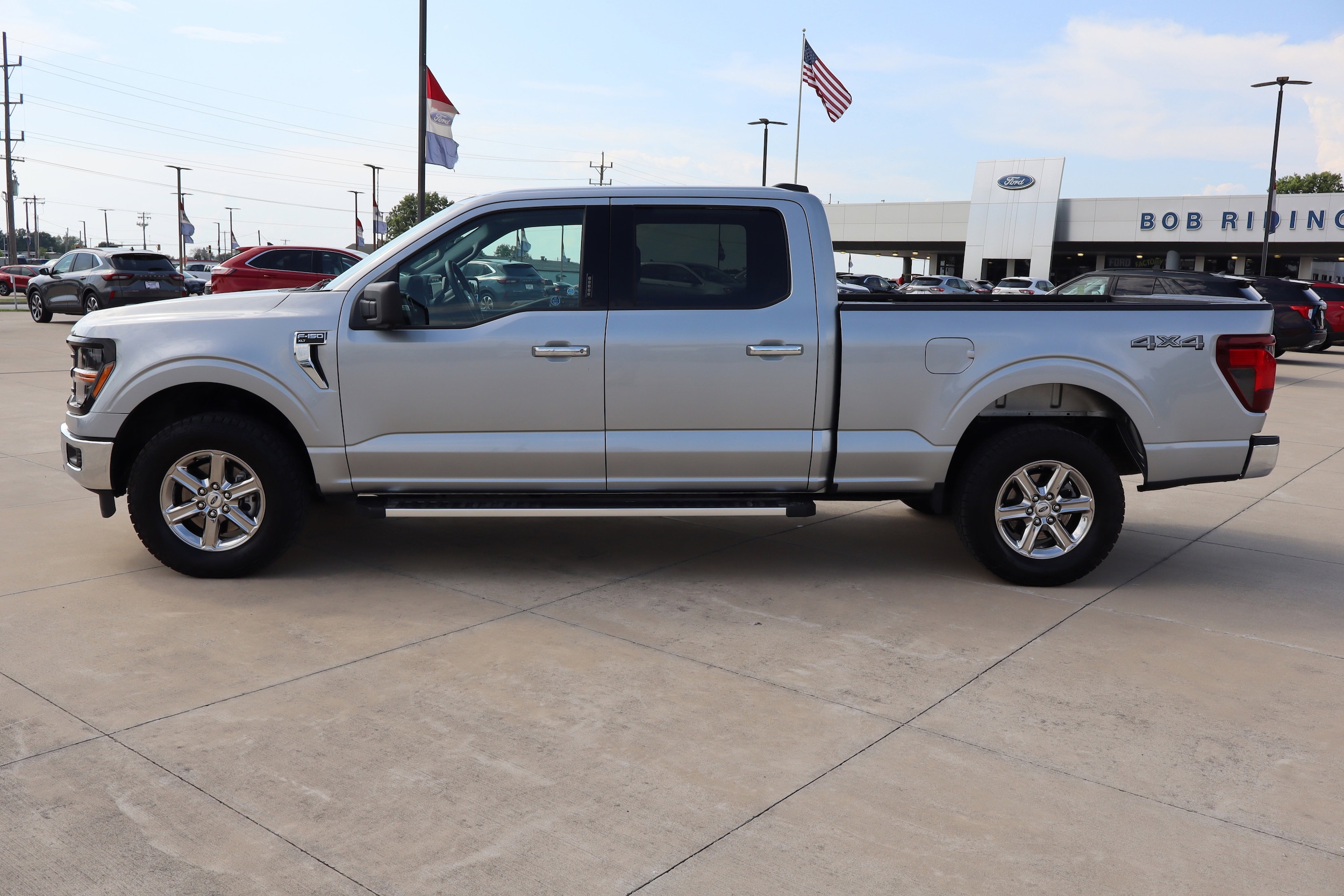 2024 Ford F-150 XLT - Photo 9