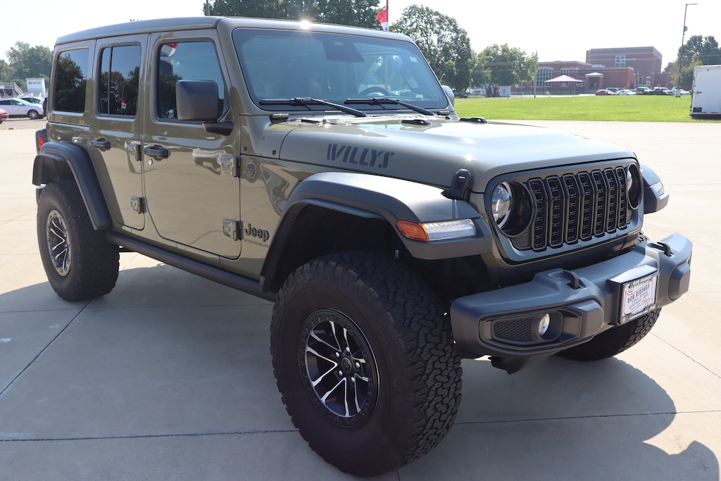 Used 2025 Jeep Wrangler Willys SUV
