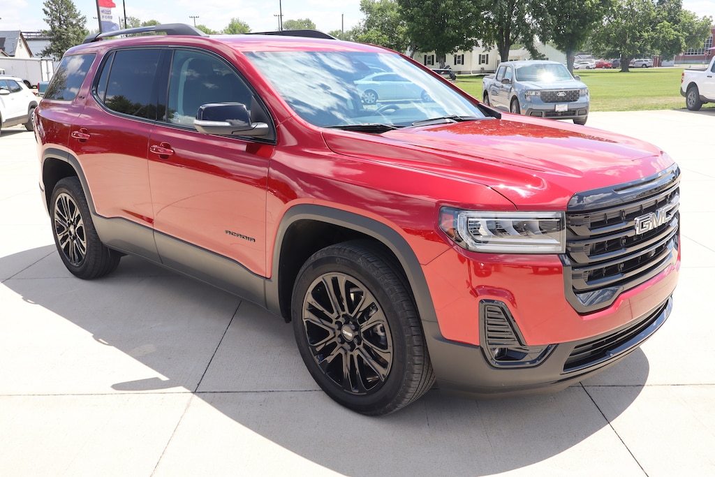 Used 2023 GMC Acadia SLT SUV