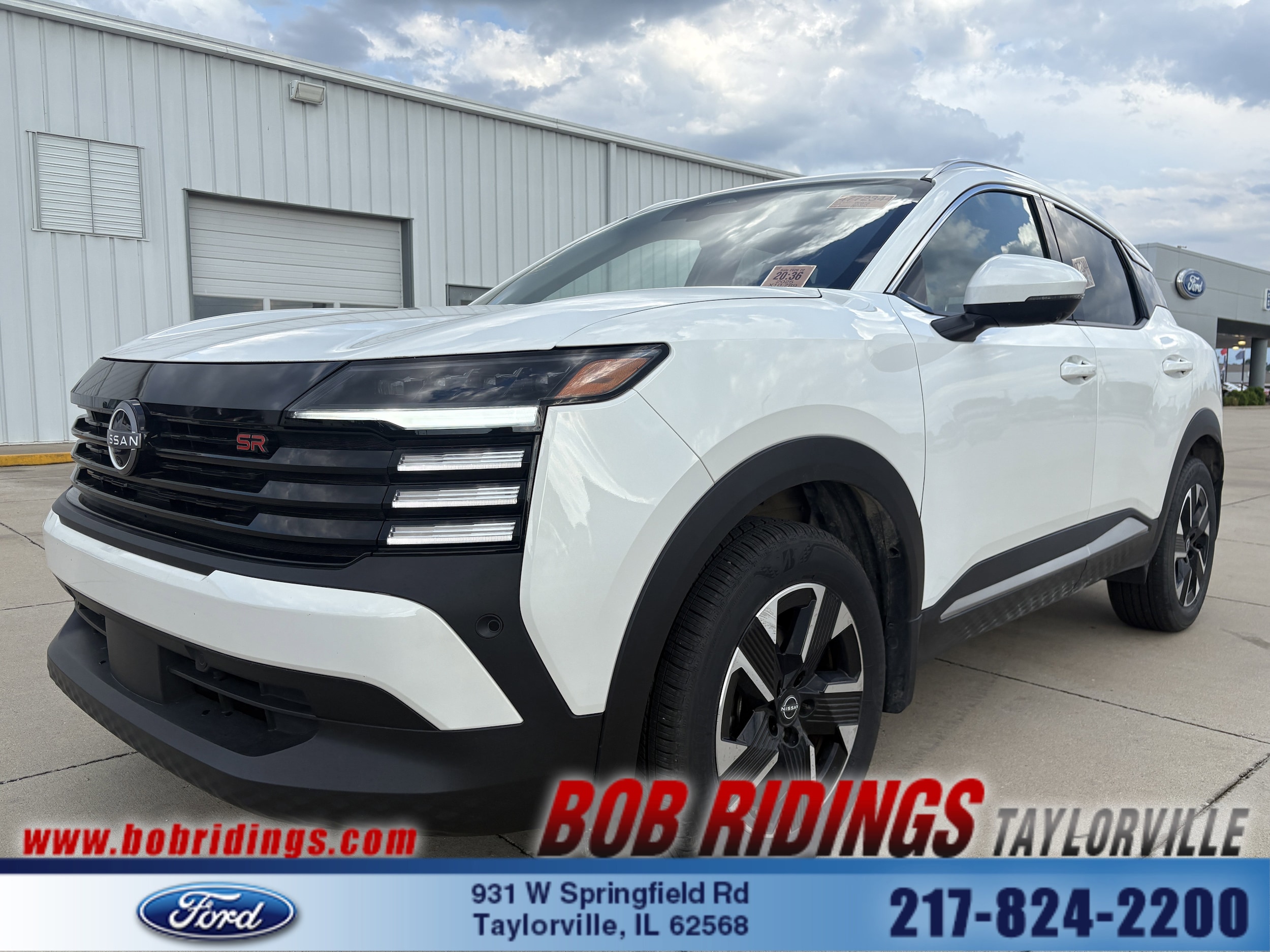 2025 Nissan Kicks 2.0 SR AWD's photo