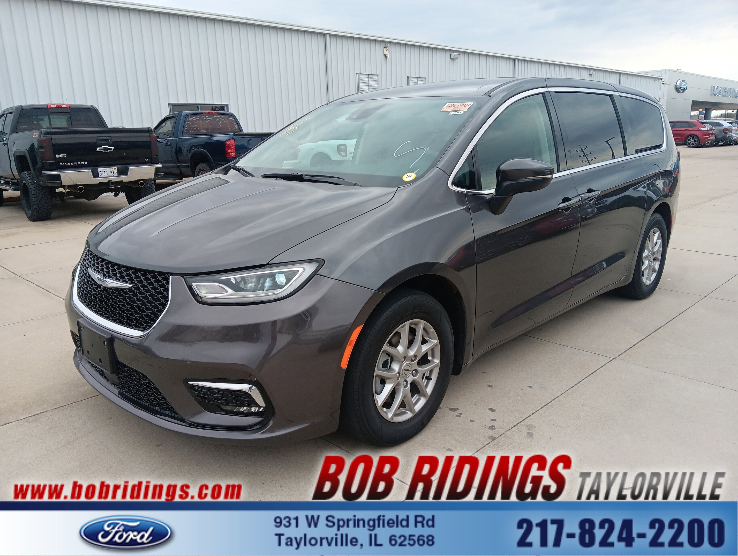 2023 Chrysler Pacifica Touring L