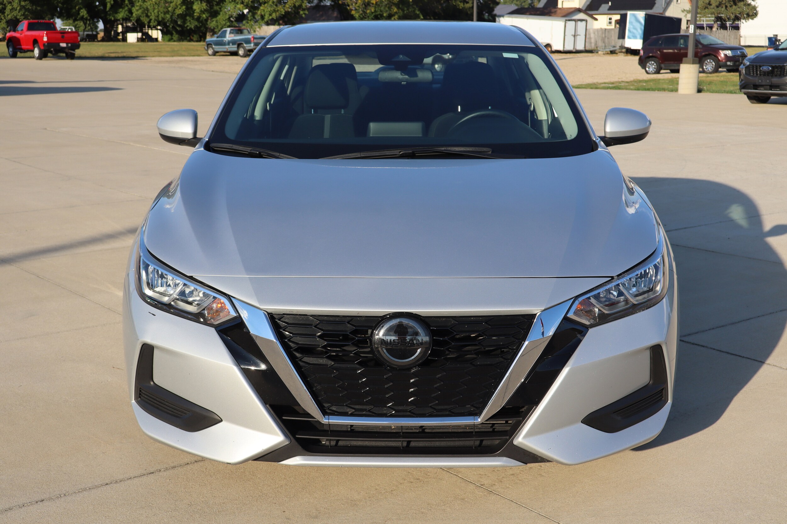 2023 Nissan Sentra SV photo 2