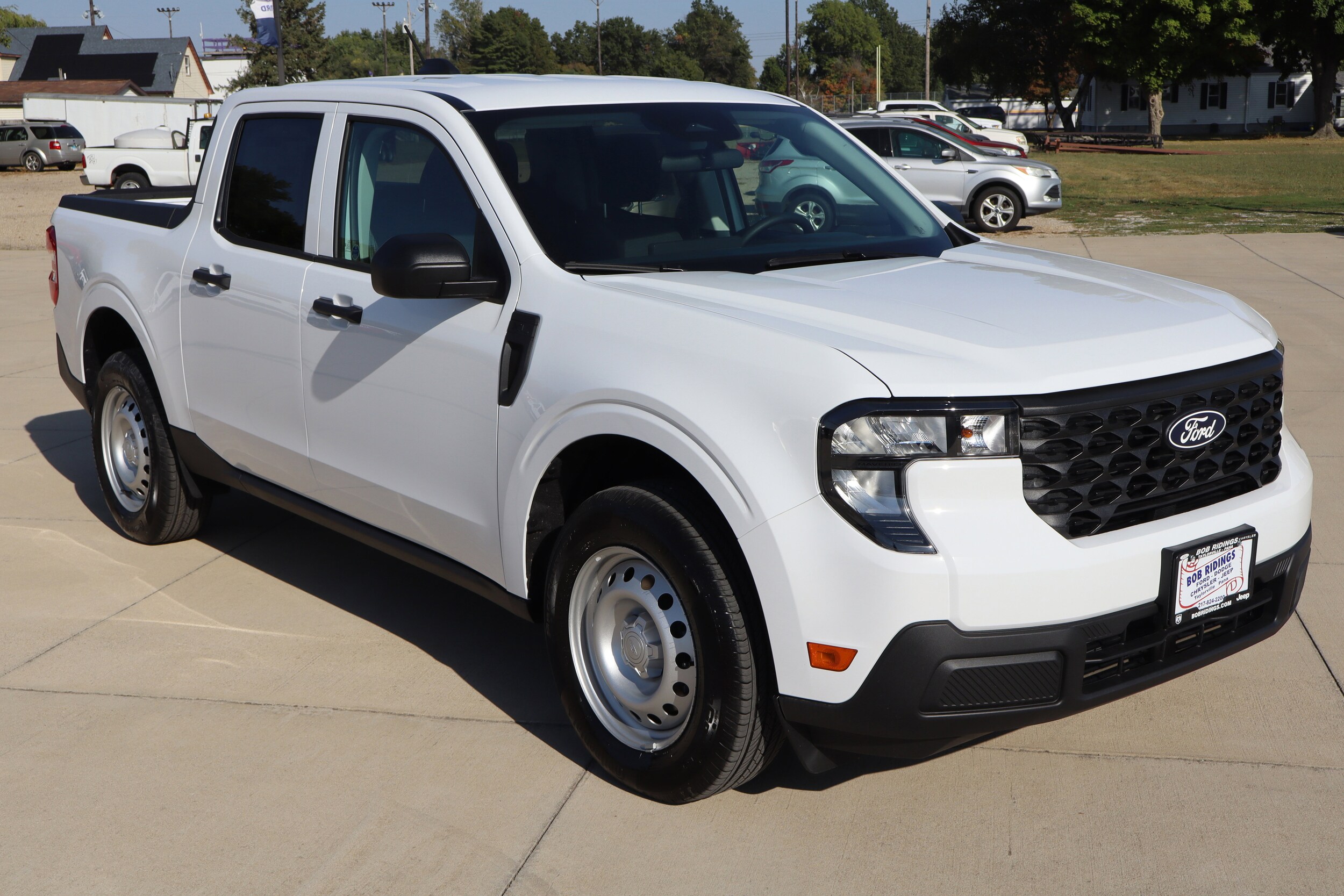 2025 Ford Maverick XL photo 2