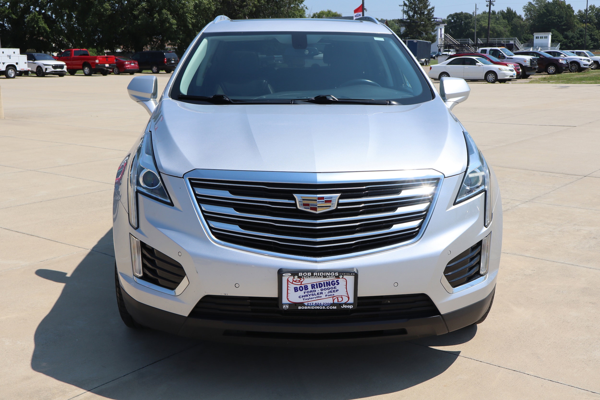 Used 2017 Cadillac XT5 Luxury with VIN 1GYKNBRS9HZ129463 for sale in Taylorville, IL