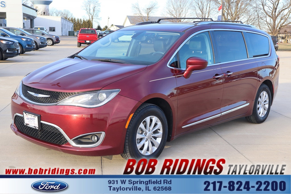 Used 2019 Chrysler Pacifica Touring L Van Passenger Van