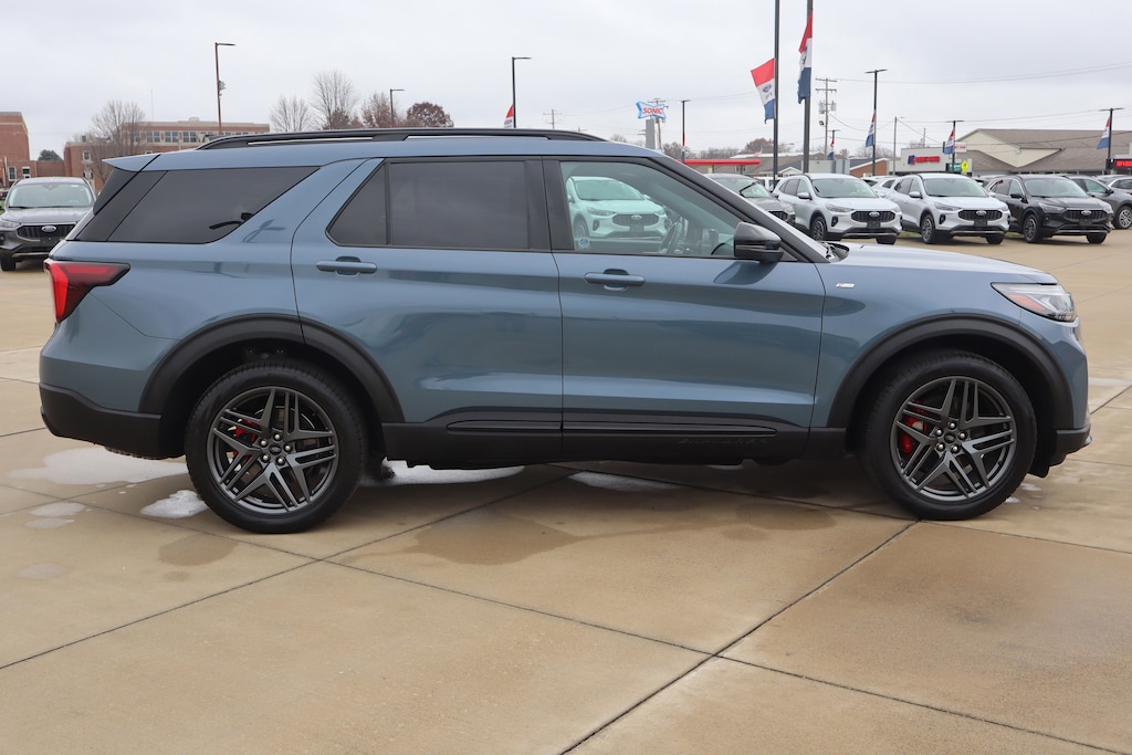 Used 2025 Ford Explorer ST-Line SUV