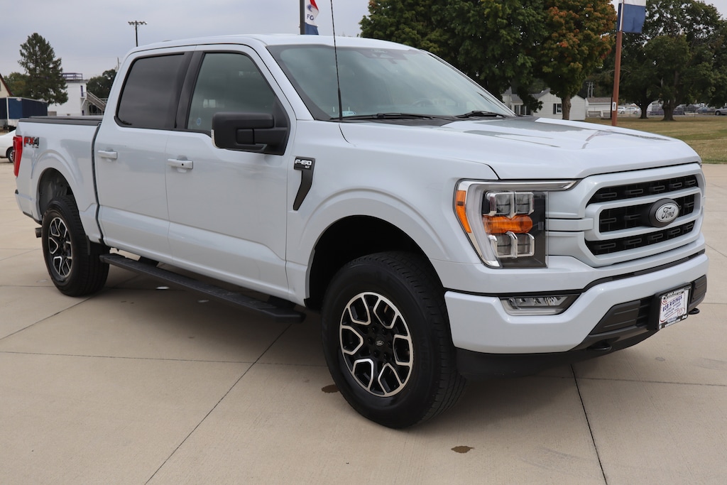 Used 2022 Ford F-150 XLT Truck SuperCrew Cab
