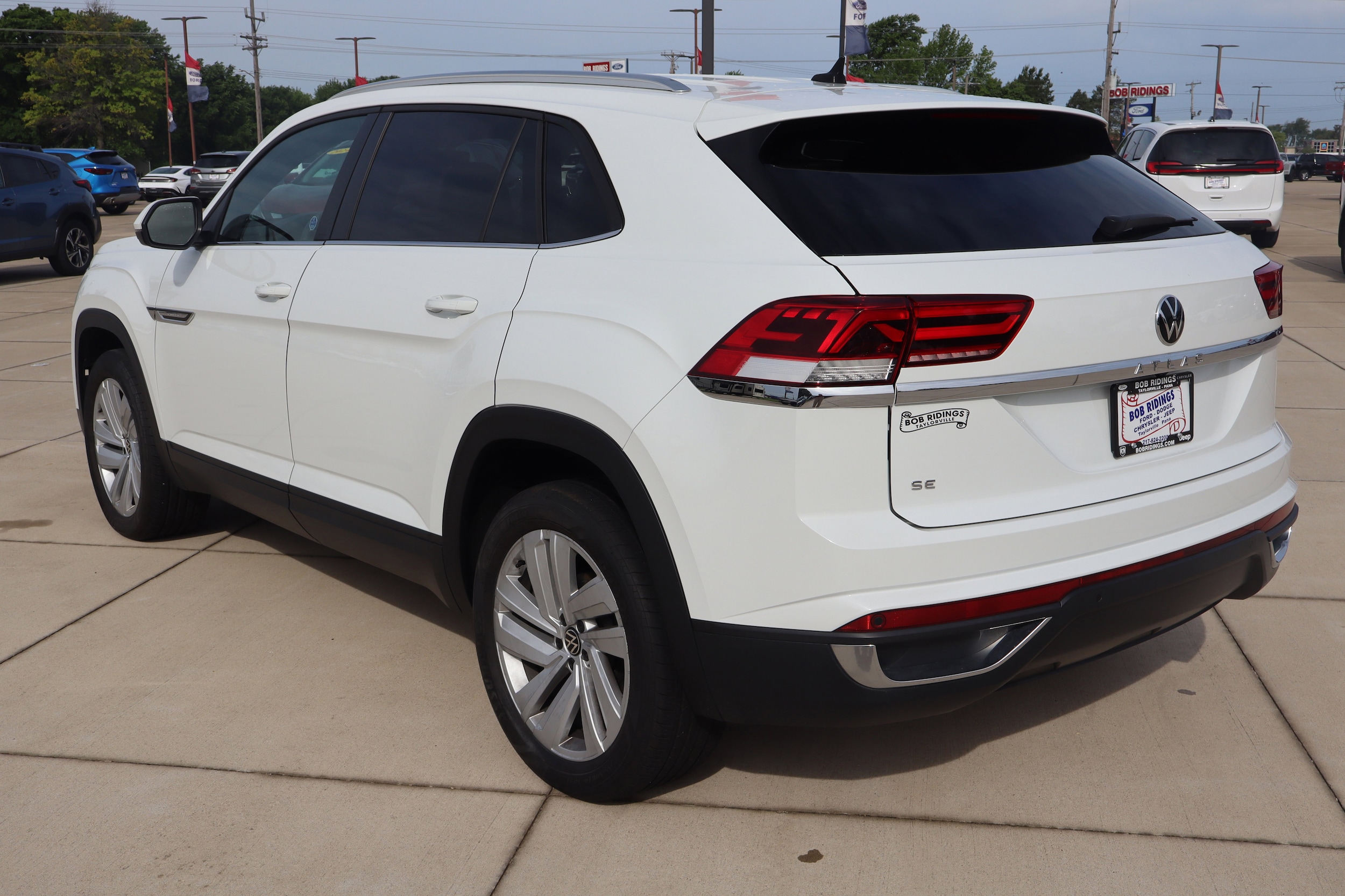 2023 Volkswagen Atlas Cross Sport SE w/Tech - Photo 7