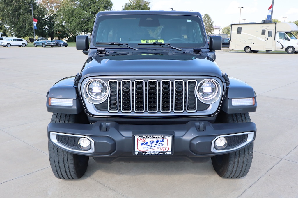 Used 2025 Jeep Wrangler 4xe Sahara SUV