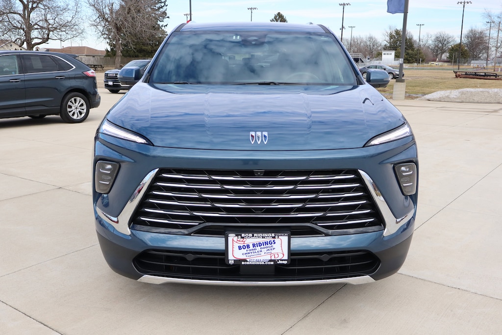 Used 2025 Buick Enclave Preferred SUV