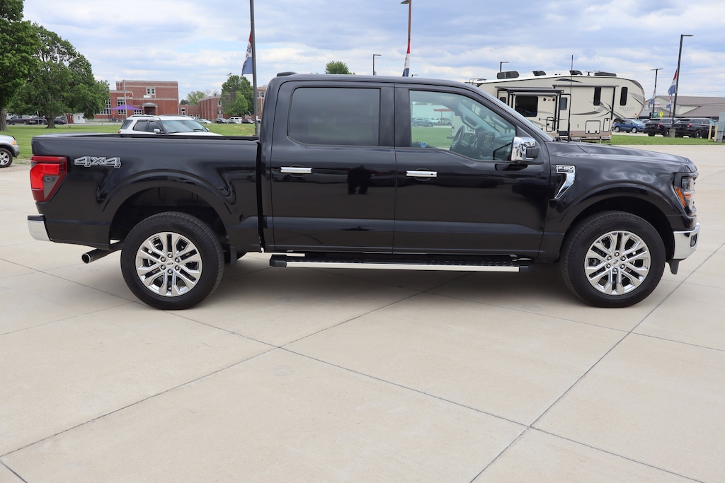 Used 2024 Ford F-150 XLT Truck SuperCrew Cab
