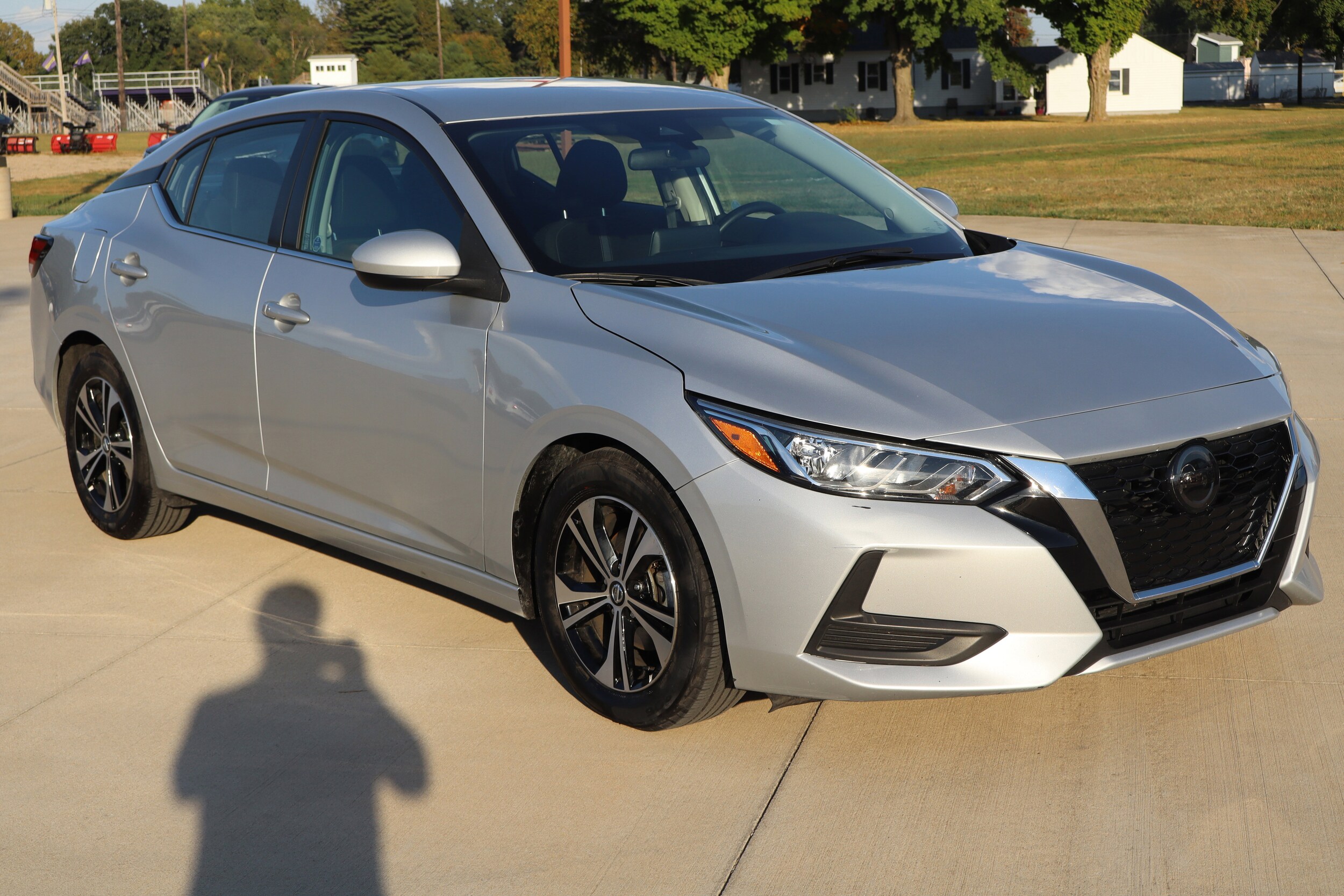 2023 Nissan Sentra SV photo 3