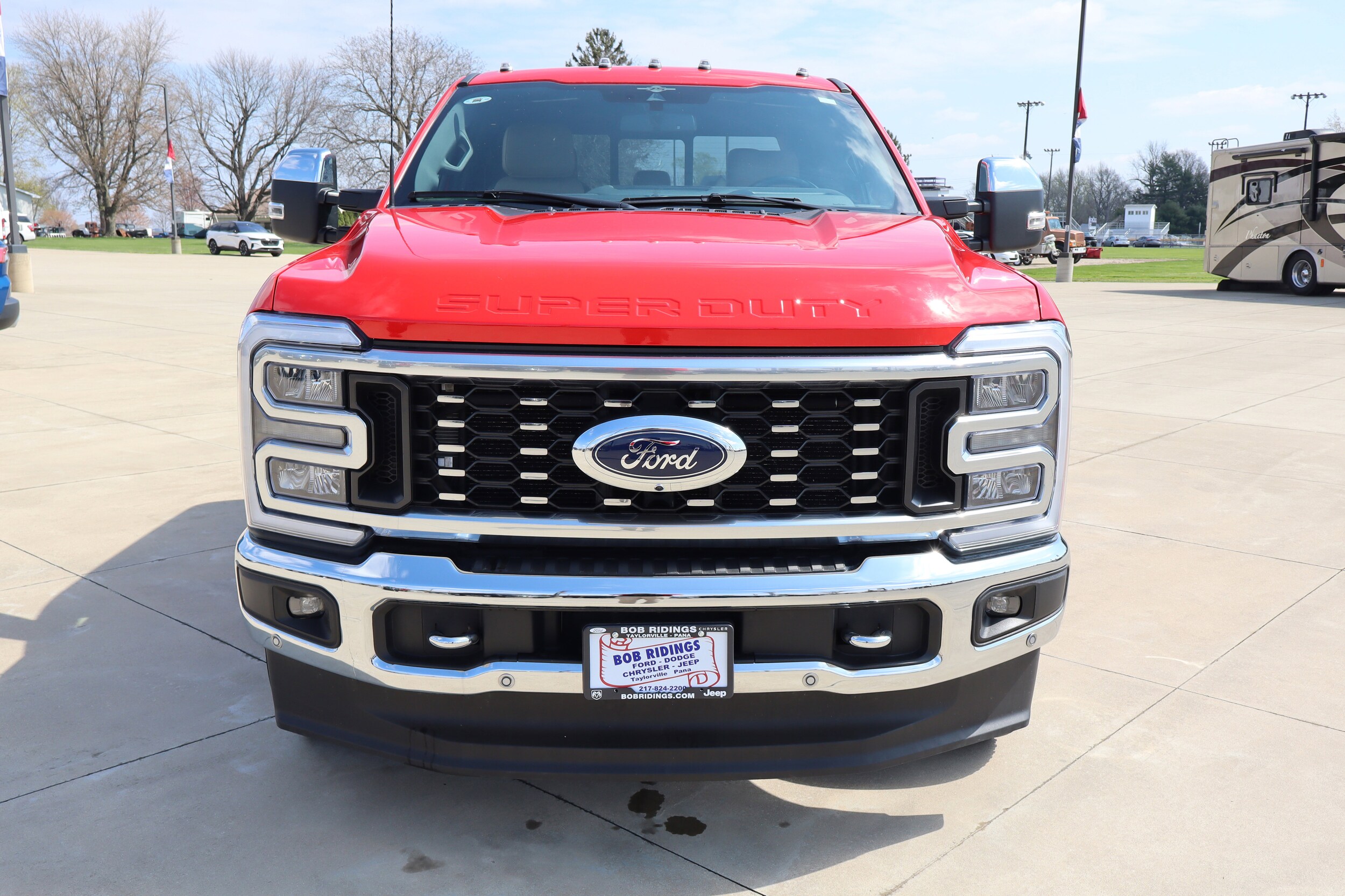 2023 Ford F-350 Lariat photo 2