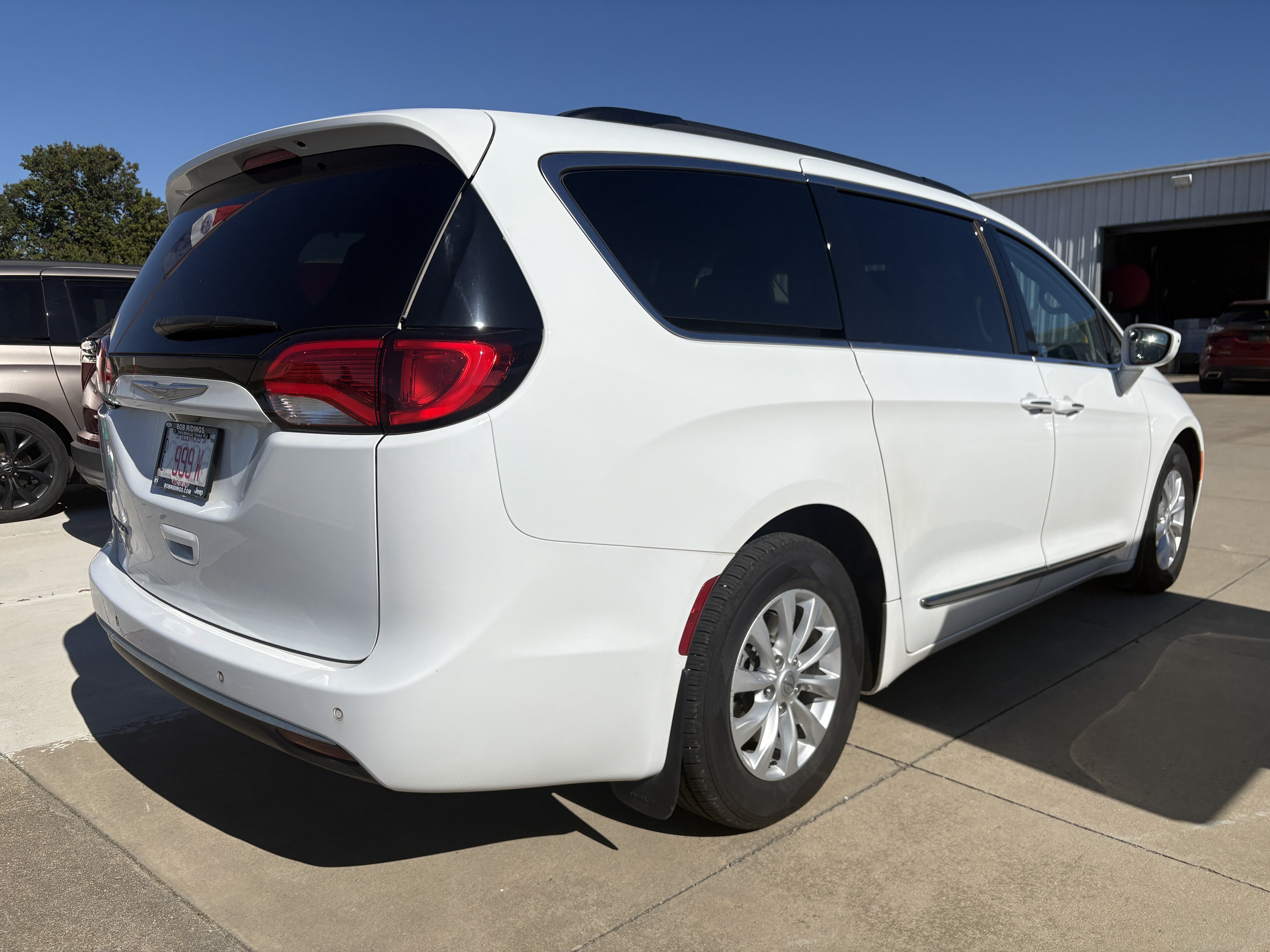 Used 2017 Chrysler Pacifica Touring-L Van