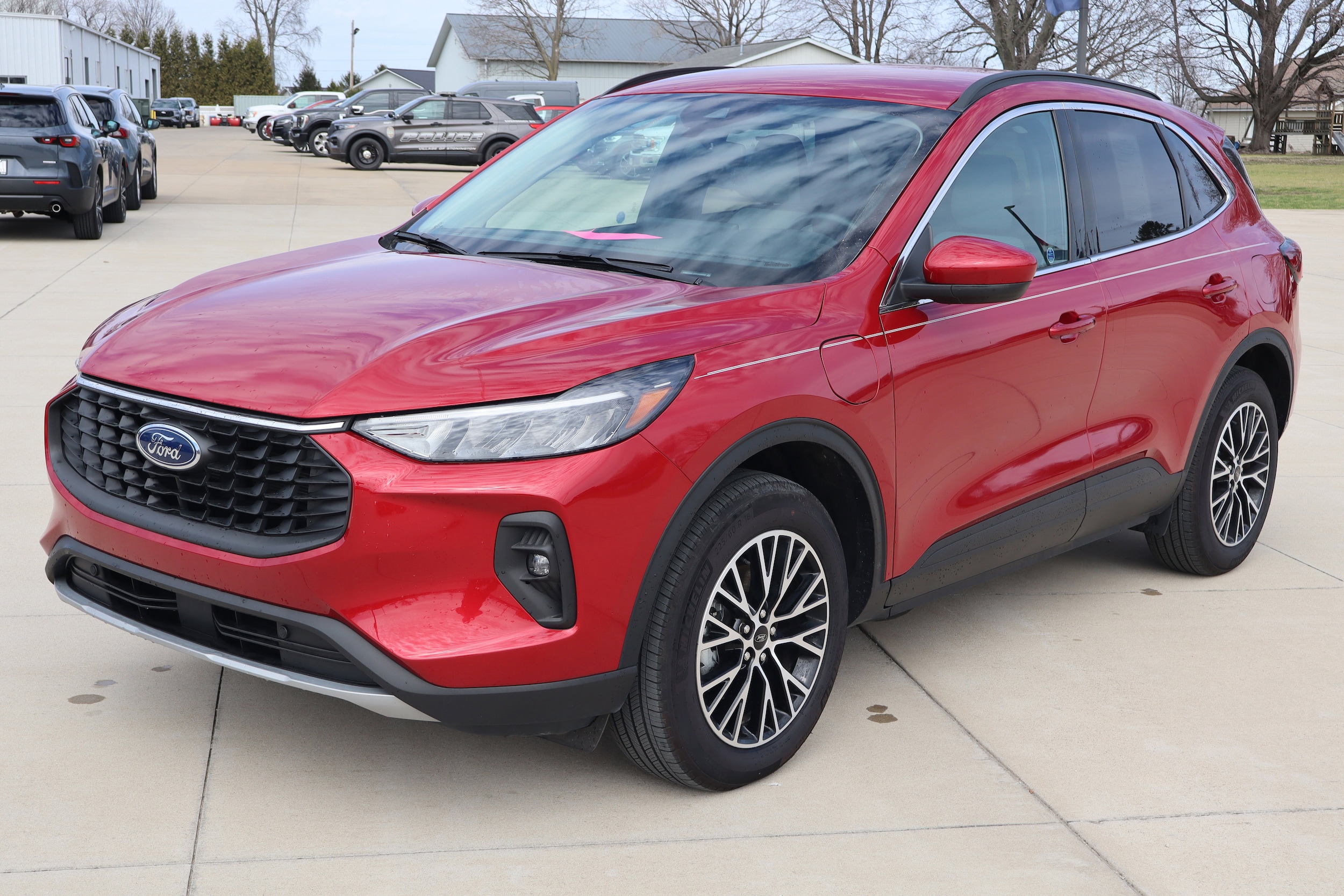 Used 2025 Ford Escape Plug-in hybrid PHEV with VIN 1FMCU0E1XSUA00002 for sale in Taylorville, IL