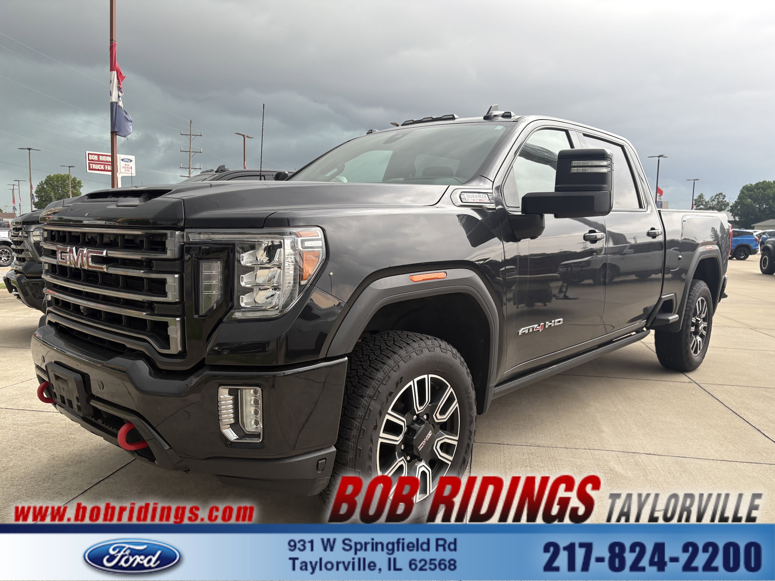 2022 GMC Sierra 4WD Crew Cab Standard Box AT4's photo