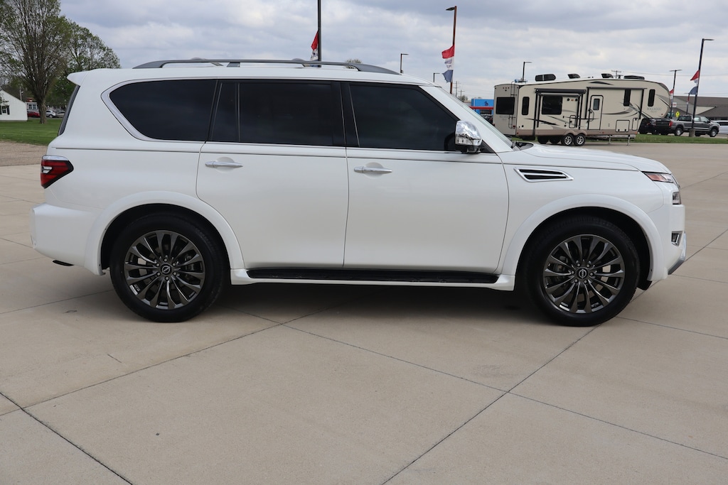 Used 2024 Nissan Armada Platinum SUV