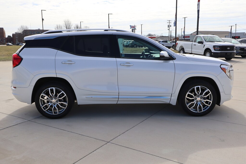 Used 2023 GMC Terrain Denali SUV