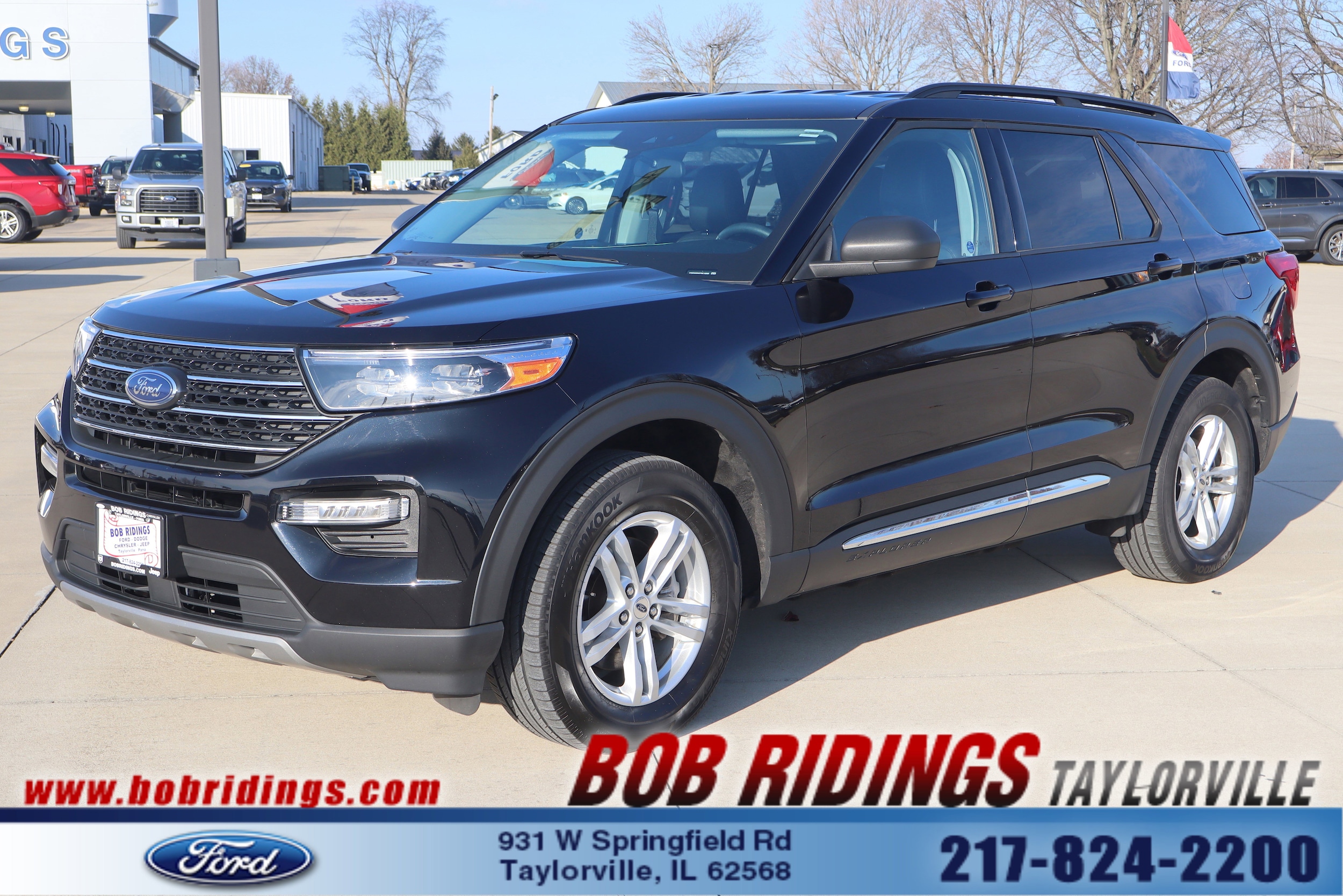2023 Ford Explorer XLT's photo