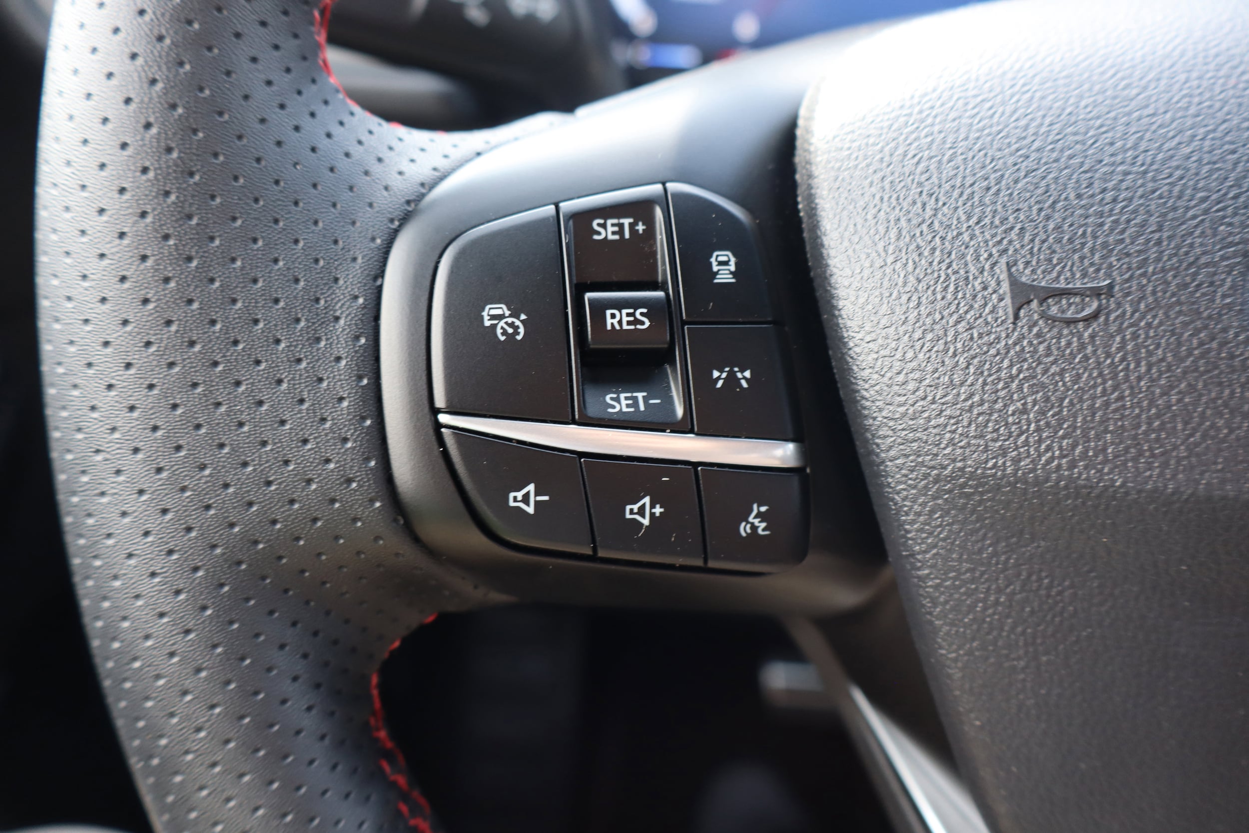 2023 Ford Escape ST-Line Elite - Photo 16