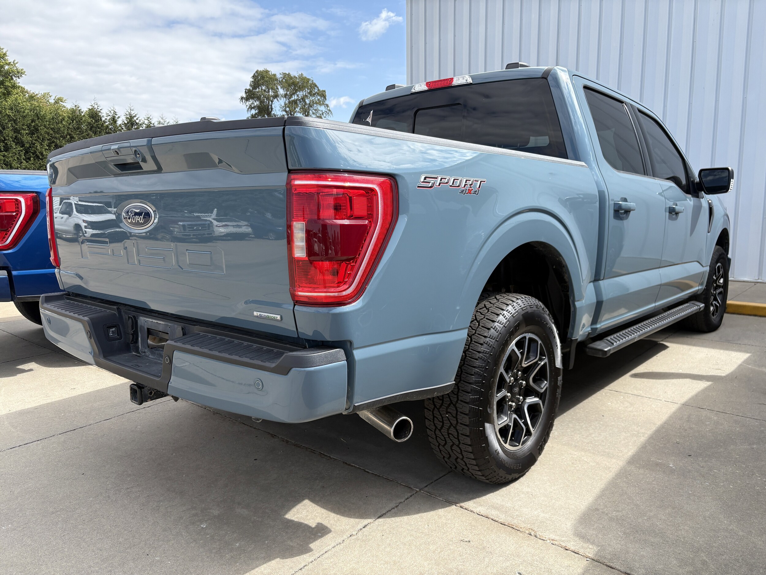 2023 Ford F-150 XLT photo 3