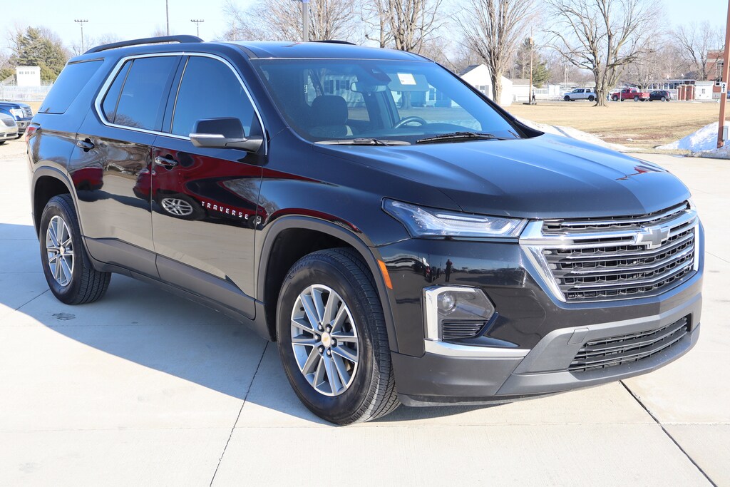 Used 2023 Chevrolet Traverse LT Cloth SUV
