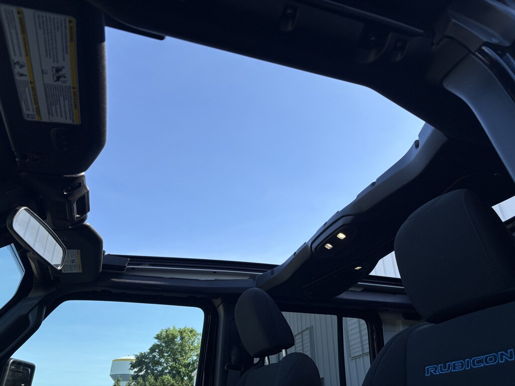 Used 2025 Jeep Wrangler 4xe Sahara SUV