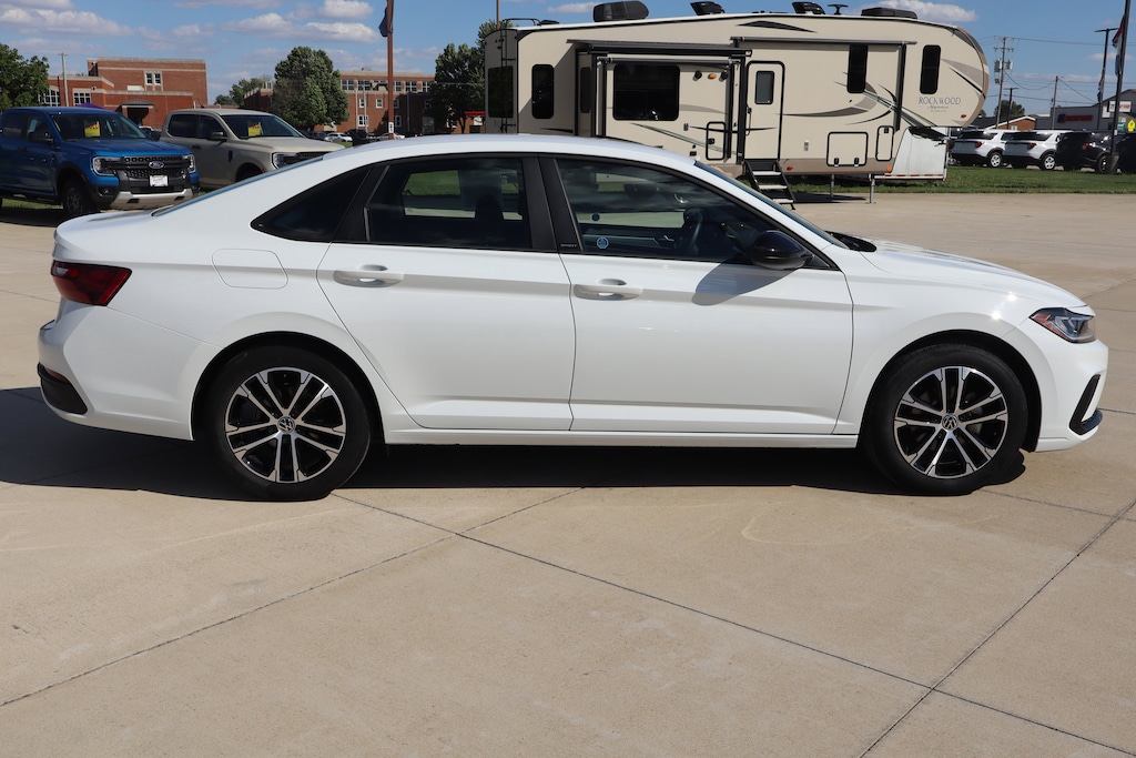 Used 2025 Volkswagen Jetta Sport Sedan