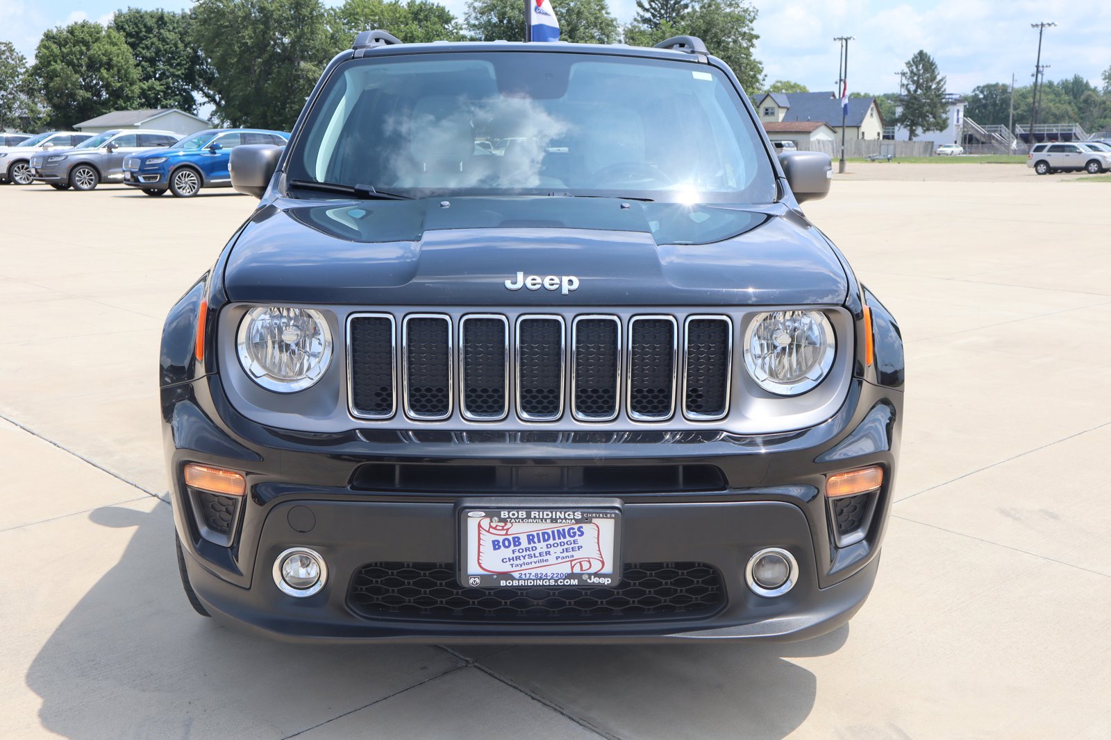 Used 2020 Jeep Renegade Limited with VIN ZACNJAD16LPL08250 for sale in Taylorville, IL