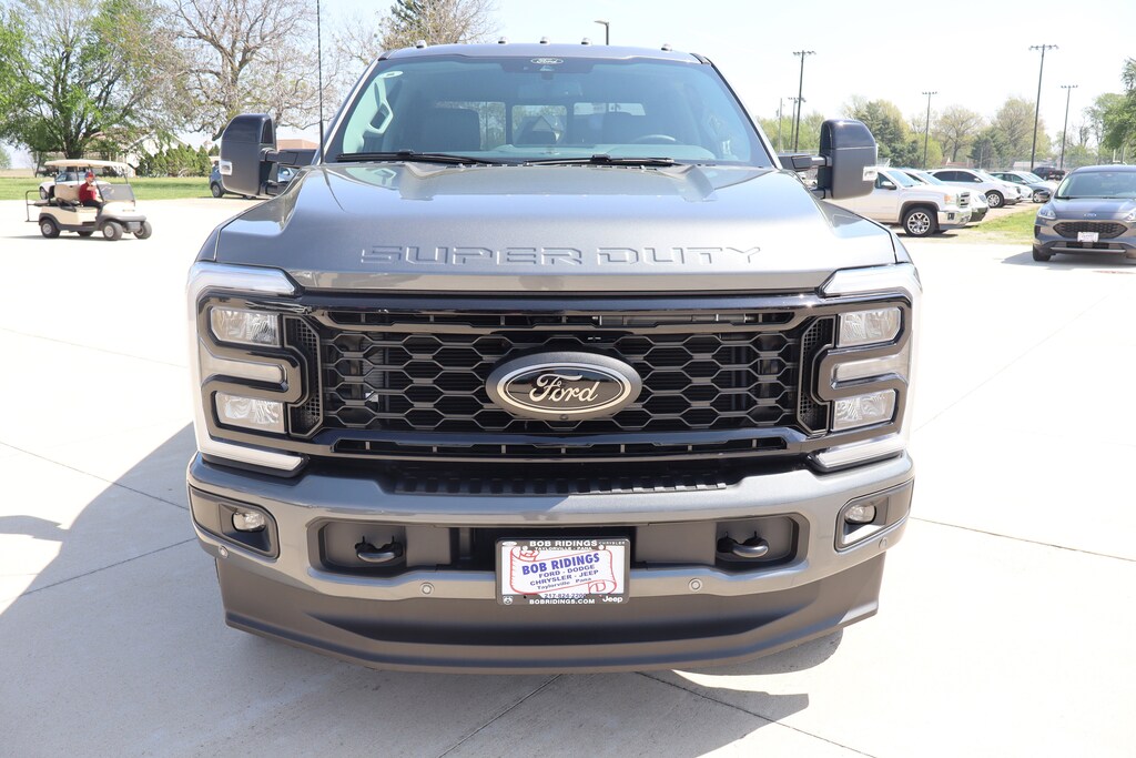 New 2026 Ford F-350 Lariat Truck Crew Cab