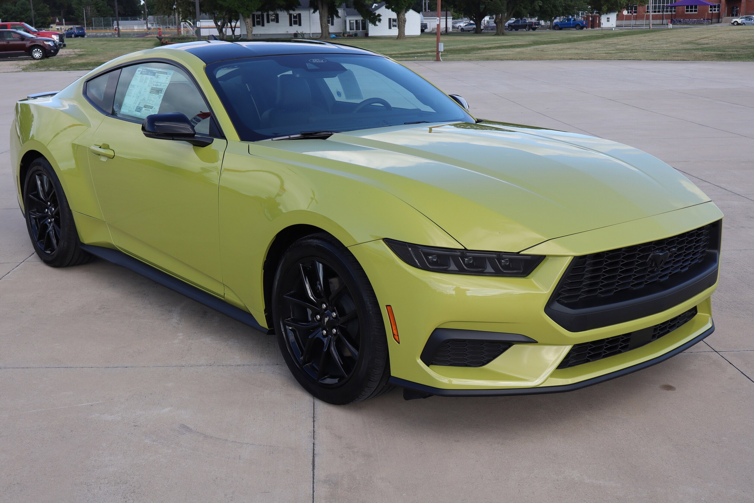 2025 Ford Mustang EcoBoost Premium photo 3