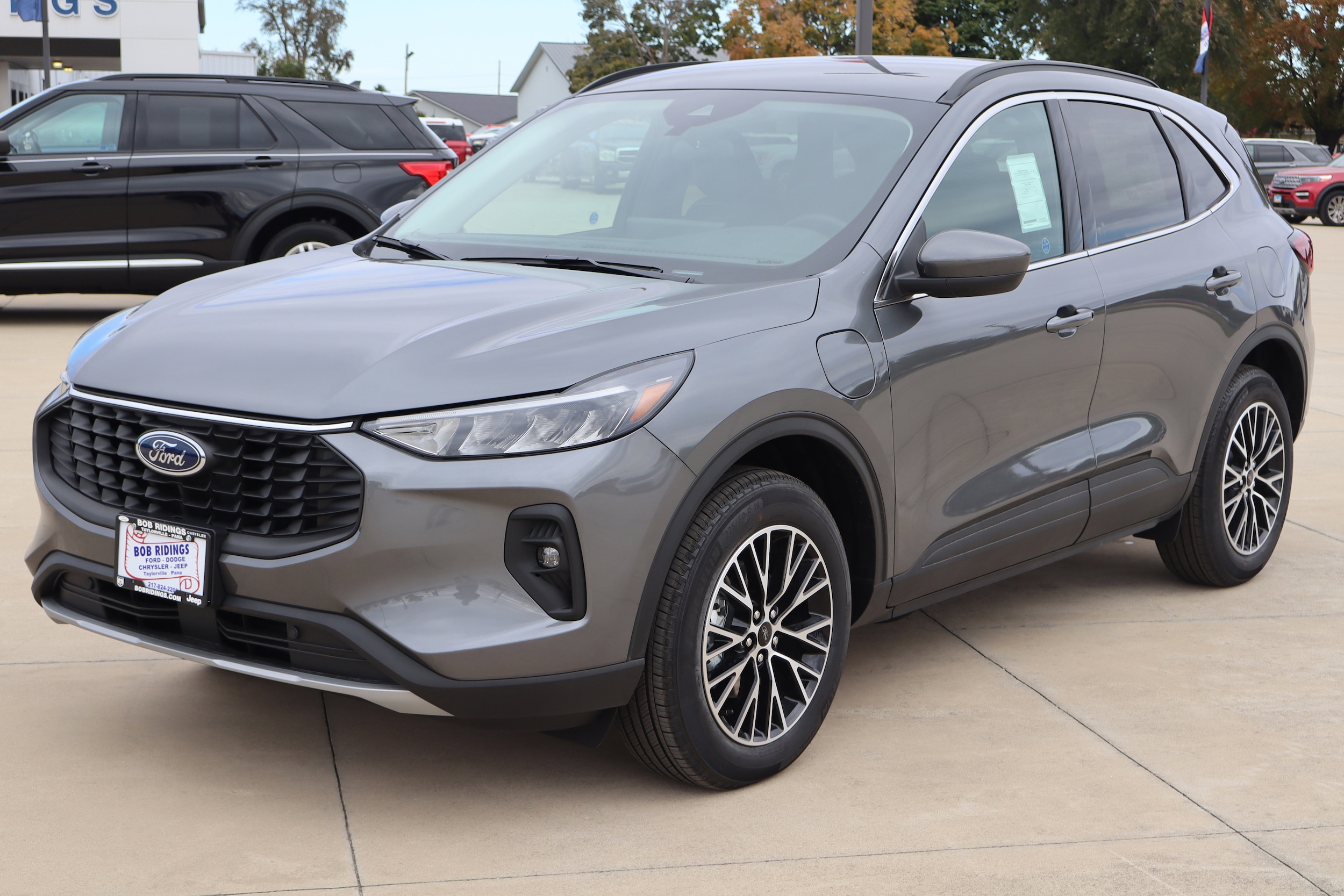 2025 Ford Escape PHEV's photo