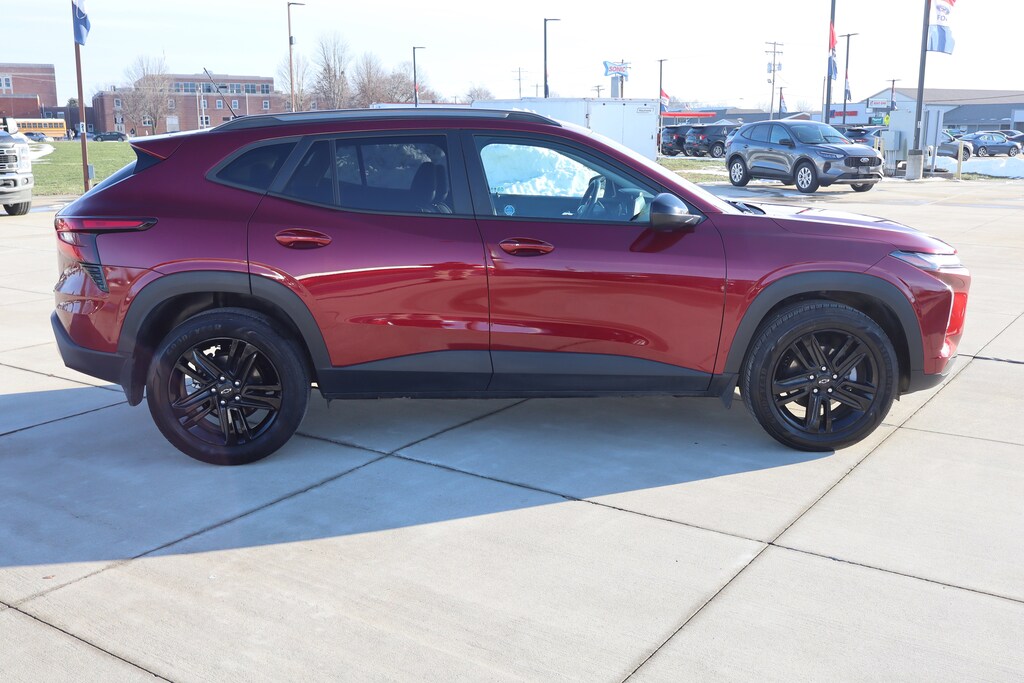 Used 2024 Chevrolet Trax Activ SUV