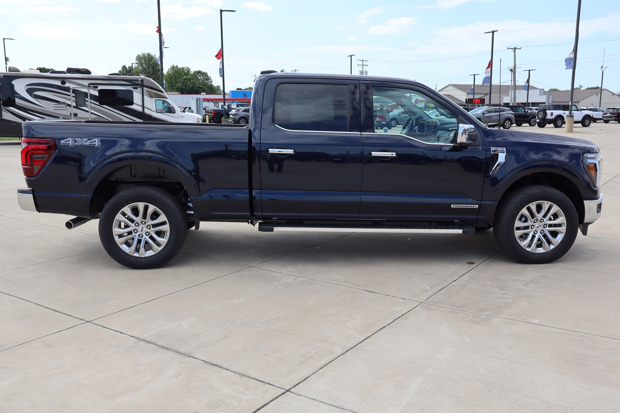 2025 Ford F-150 Lariat photo 4