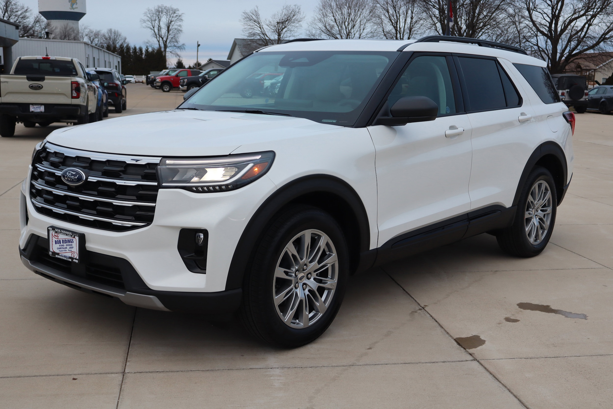 2026 Ford Explorer Active's photo