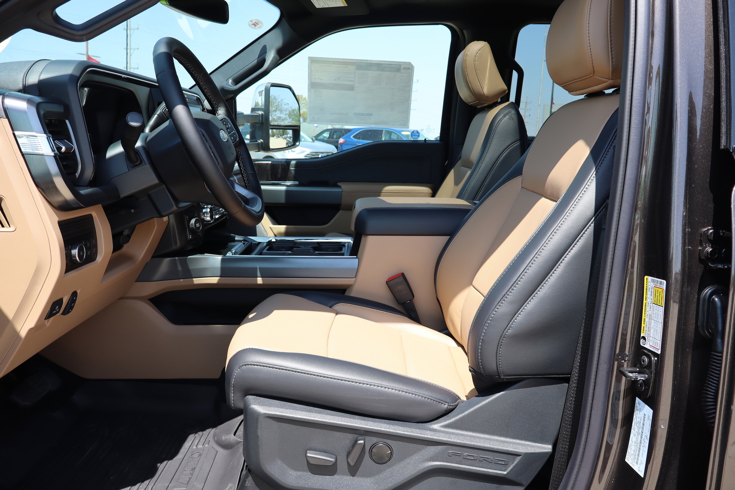 2025 Ford F-350 Super Duty Lariat - Photo 9
