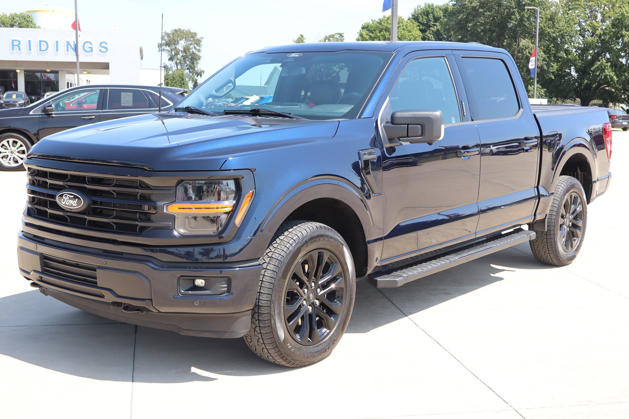 2024 Ford F-150 XLT photo 2