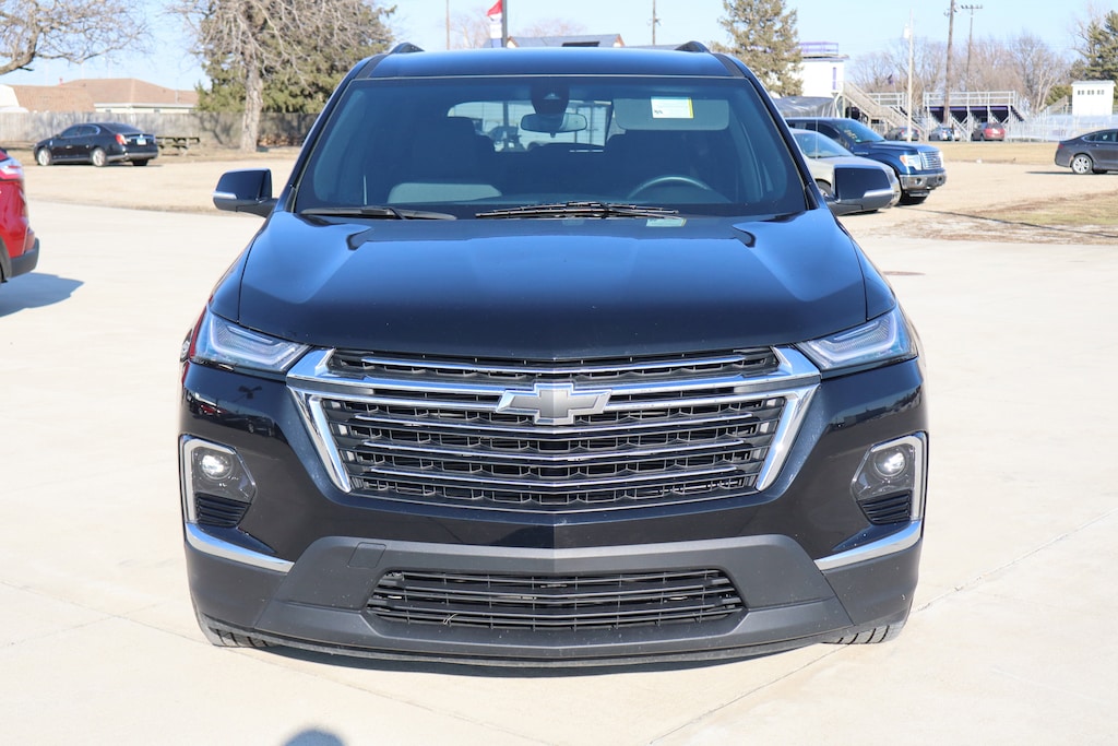 Used 2023 Chevrolet Traverse LT Cloth SUV
