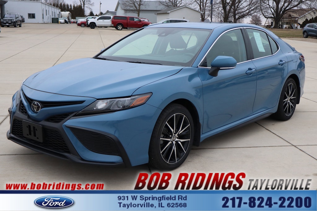 Used 2024 Toyota Camry SE Sedan