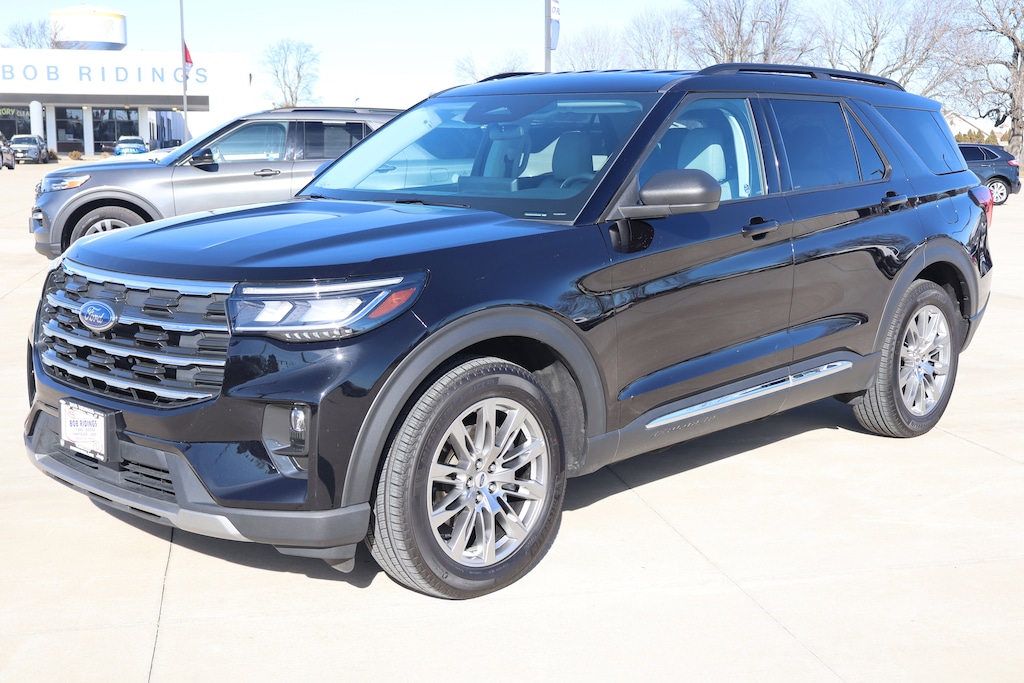 Used 2025 Ford Explorer Active SUV