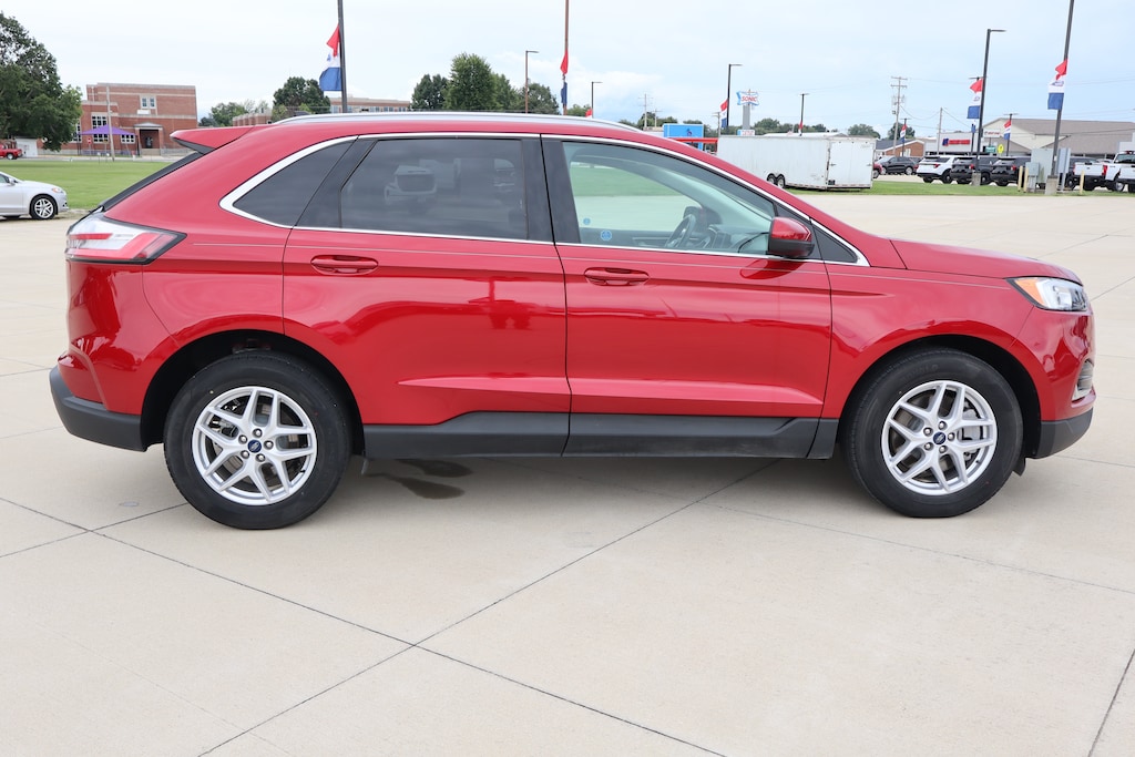 Used 2021 Ford Edge SEL SUV