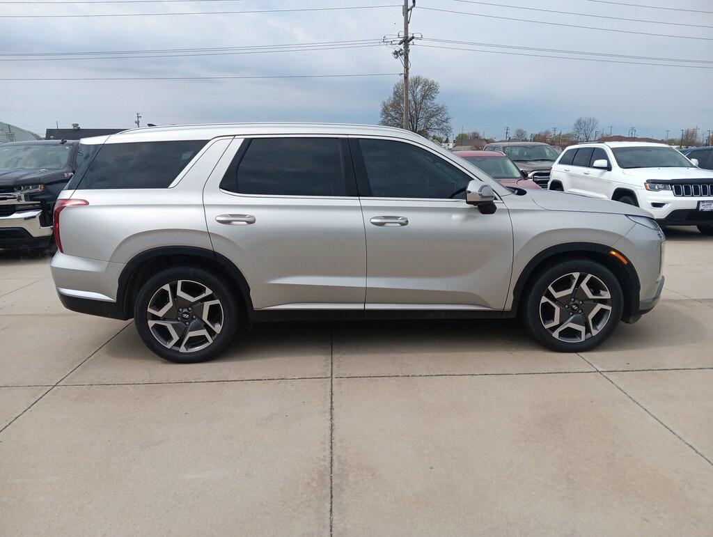 Used 2024 Hyundai Palisade Limited SUV