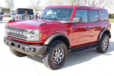 2025 Ford Bronco Badlands SUV