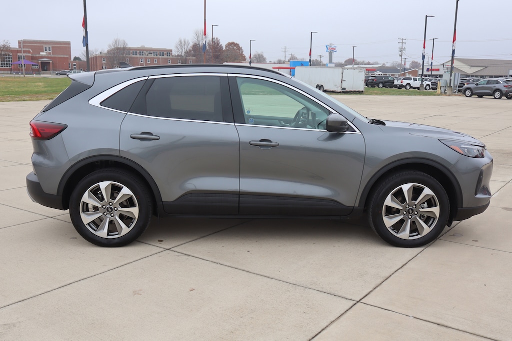 Used 2025 Ford Escape Platinum SUV