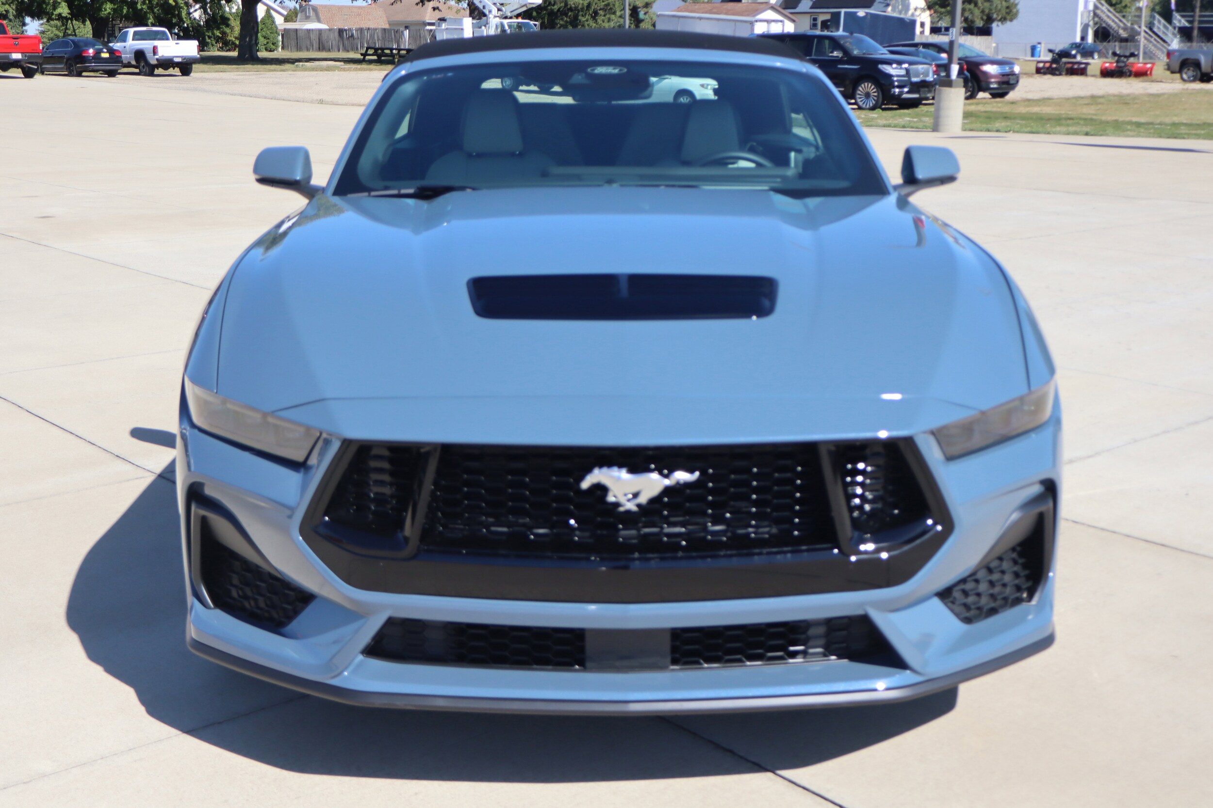 2025 Ford Mustang GT Premium Convertible photo 2