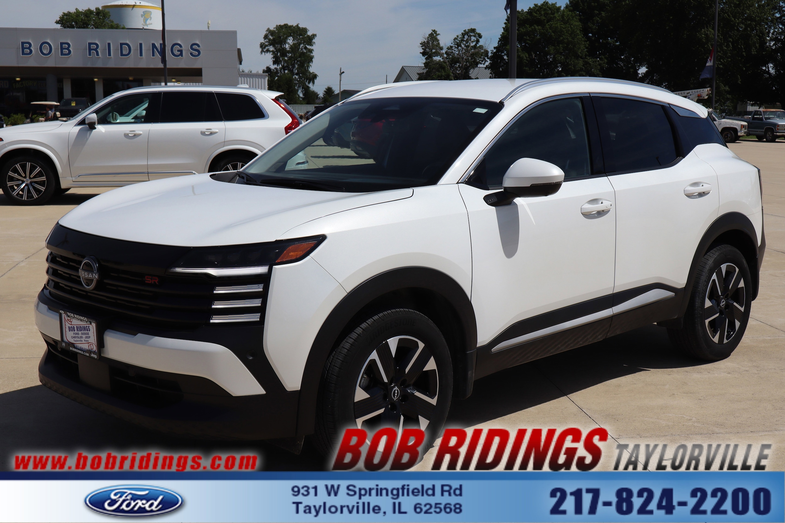 2025 Nissan Kicks 2.0 SR AWD's photo