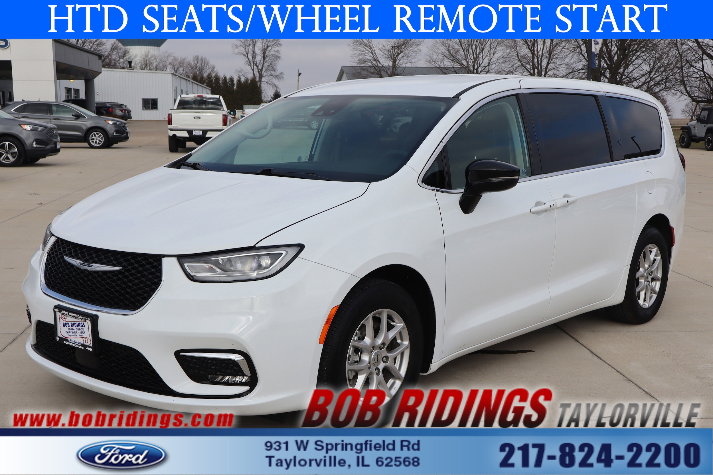 2024 Chrysler Pacifica Touring L's photo