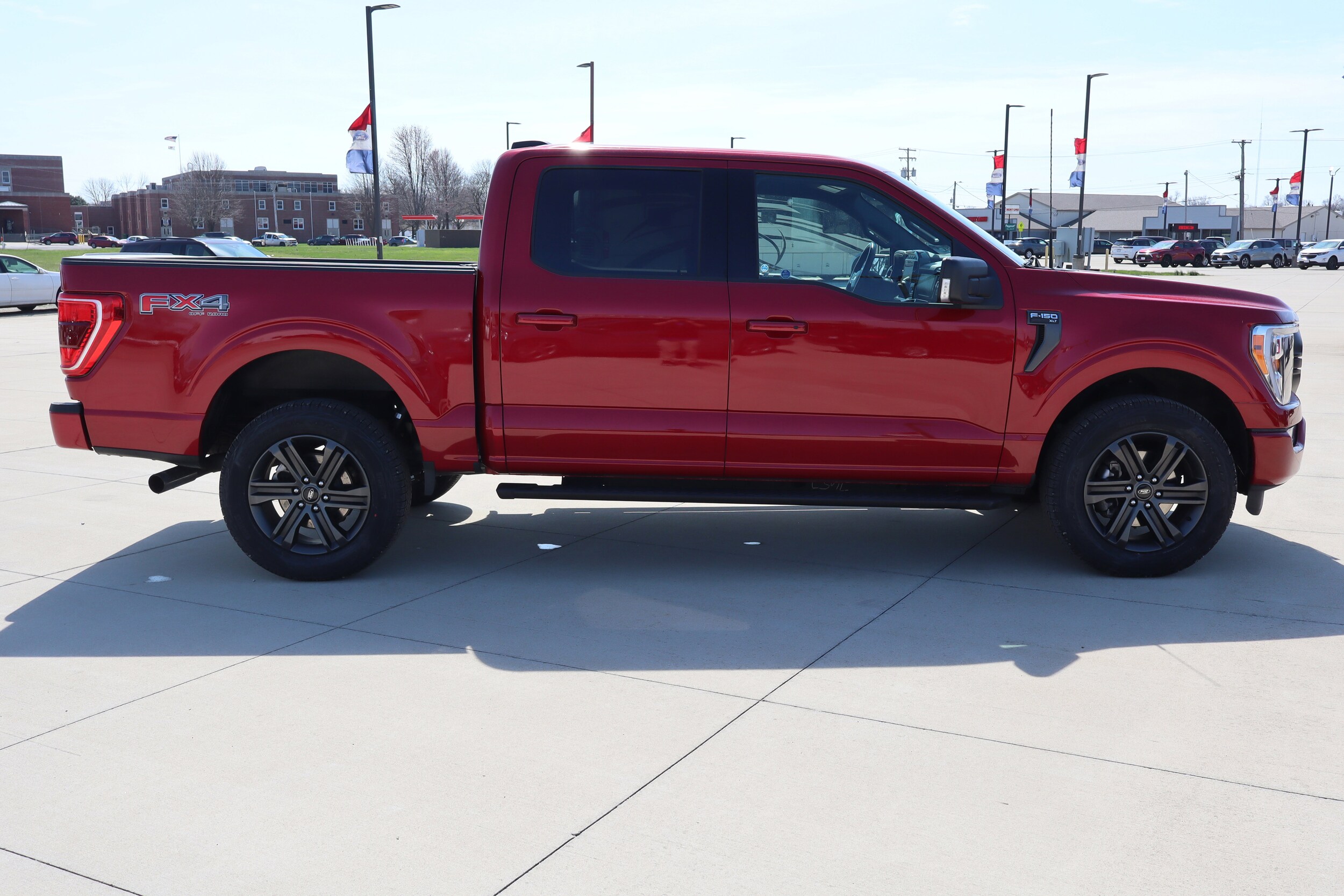 2022 Ford F-150 XLT photo 4